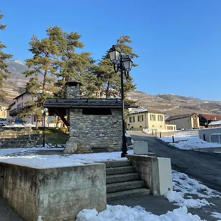 Maison Villageoise De 1651 ゲストハウス